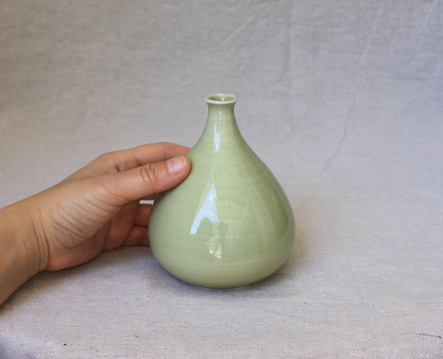 Handmade porcelain bud vase (small)