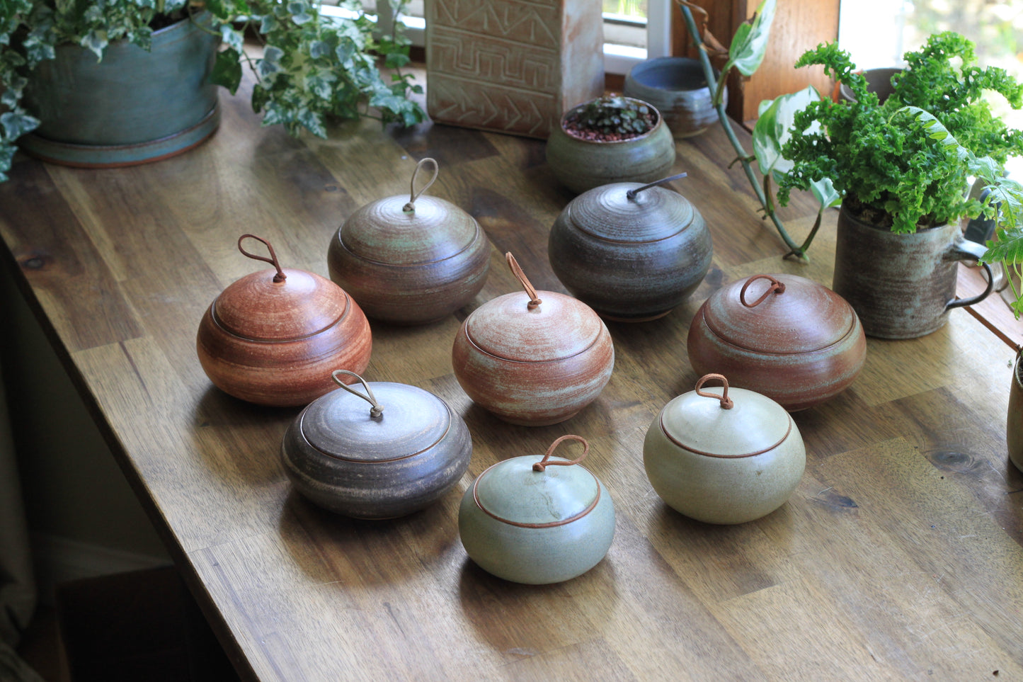 Handmade Ceramic Lidded Jar / trinket box / jewelry box