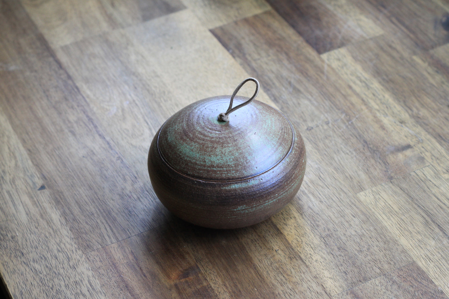 Handmade Ceramic Lidded Jar / trinket box / jewelry box
