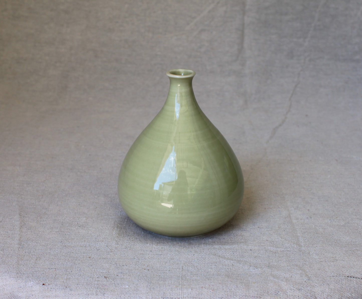 Handmade porcelain bud vase (small)